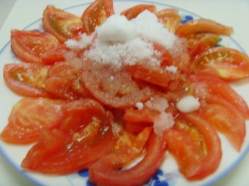 糖拌西红柿做法