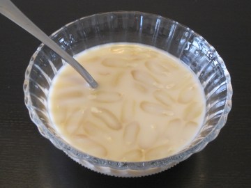牛奶花生湯做法