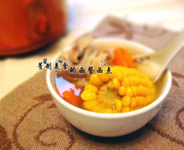 猪骨胡萝卜玉米汤做法
