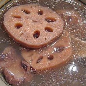 莲藕排骨汤做法