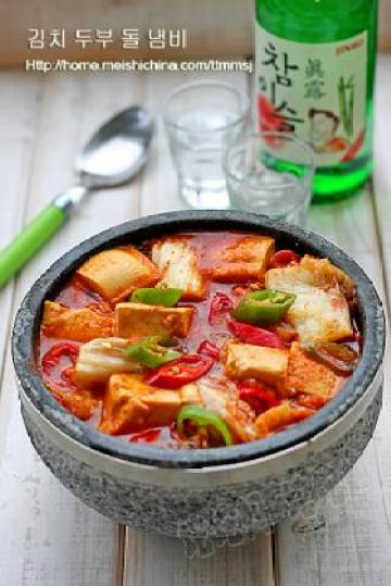 韩式辣白菜豆腐汤做法