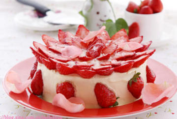 草莓奶油蛋糕做法