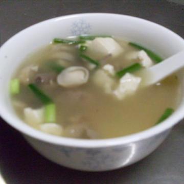 草菇豆腐排骨汤做法