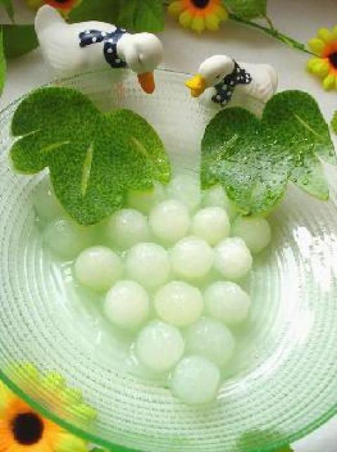 东瓜做的水晶葡萄做法