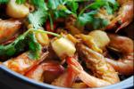海鲜 砂锅煲虾