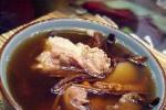 小吃 茶树菇炖排骨汤