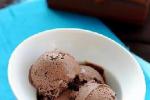 小吃 巧克力冰淇淋