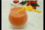 小吃 补充维C的果汁饮品--圣女果芒果果汁